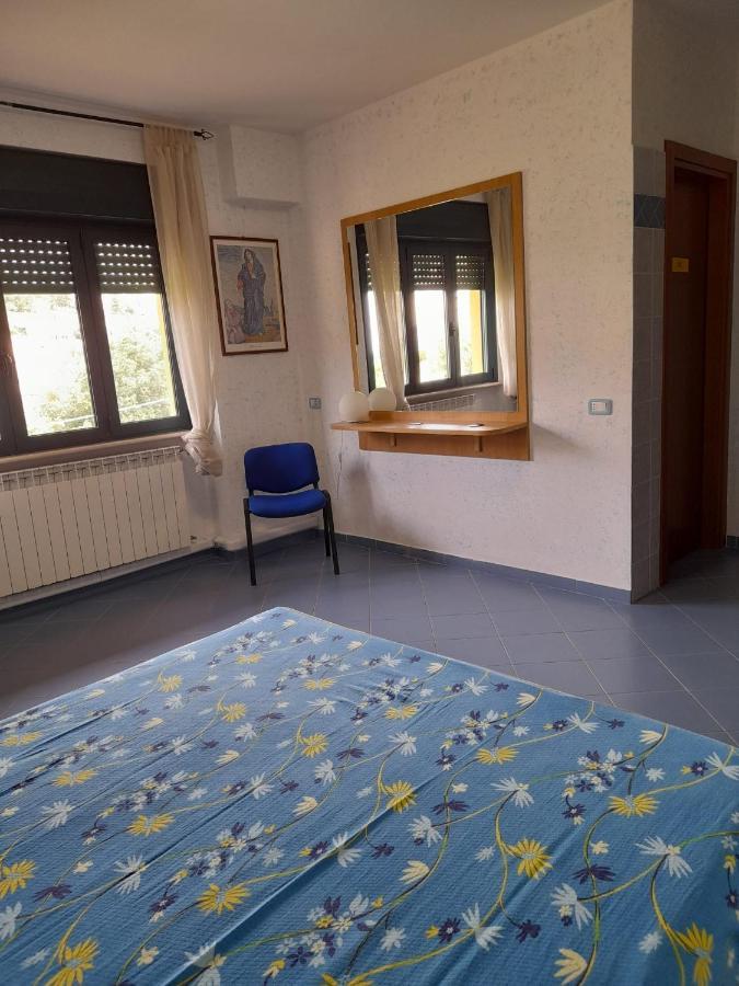 Bed & Breakfast "David" Tornareccio Bagian luar foto